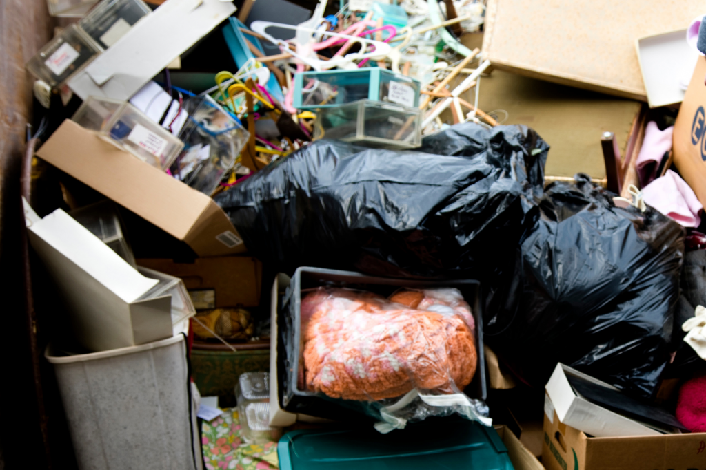 residential junk removal services in Riverdale